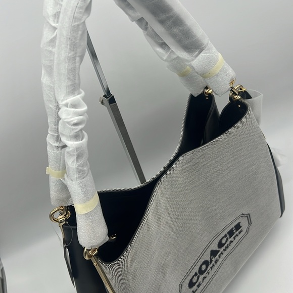 Coach Dalton 31 With Coach Badge Gold/Salt Black - Picture 3 of 16